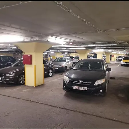 Apartman Calla 5 - Main Square, In The Shopping Center - Parking Slot With Security And Video