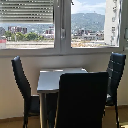 Calla 5 - Main Square, In The Shopping Center - Parking Slot With Security And Video