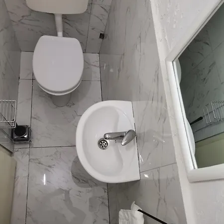 Calla 5 - Main Square, In The Shopping Center - Parking Slot With Security And Video Apartment Skopje