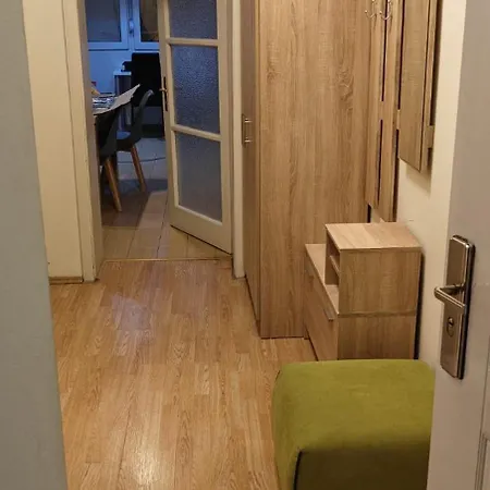 Calla 5 - Main Square, In The Shopping Center - Parking Slot With Security And Video Apartment Skopje