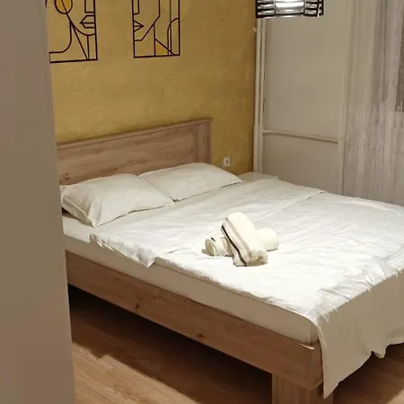 Calla 5 - Main Square, In The Shopping Center - Parking Slot With Security And Video * Skopje