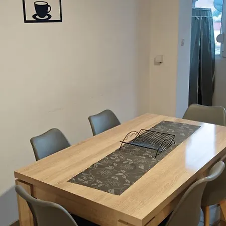 Apartment Calla 5 - Main Square, In The Shopping Center - Parking Slot With Security And Video