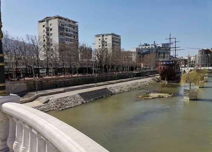 Apartment Calla 5 Apartment: Square Living With Secure Parking Skopje