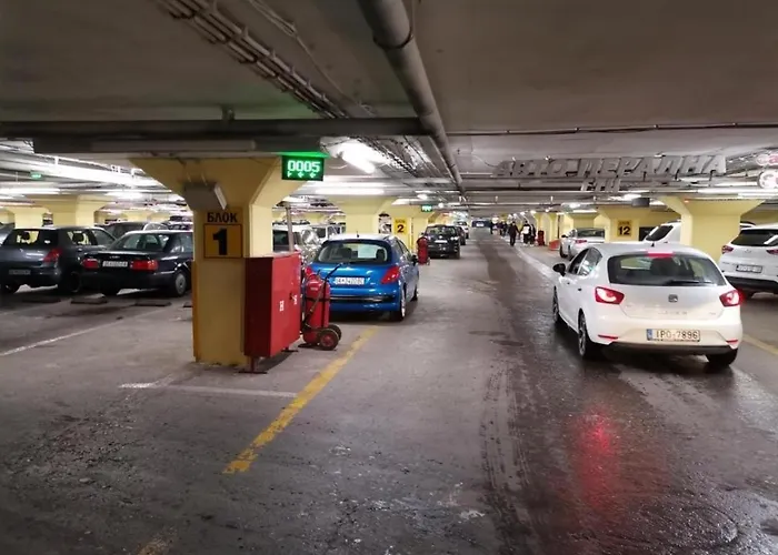 Calla 5 - Main Square, In The Shopping Center - Parking Slot With Security And Video *