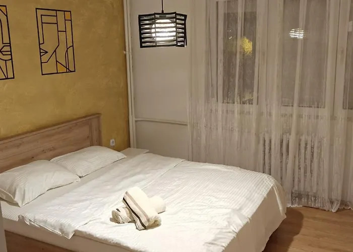 Calla 5 - Main Square, In The Shopping Center - Parking Slot With Security And Video *